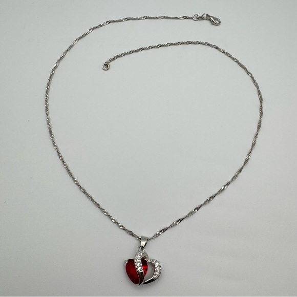 New Silver Plated Red Heart Pendant Necklace with Twisted Chain - Picture 3 of 7